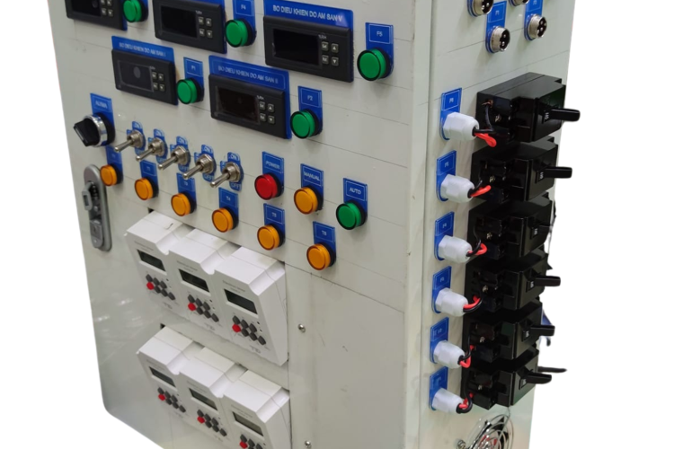 Tủ Điều Khiển Độ Ẩm Và Hẹn Giờ Tự Động 5 Sàn Nhà Yến (5 Bộ Đo Độ Ẩm HC-110M & 6 Timer)