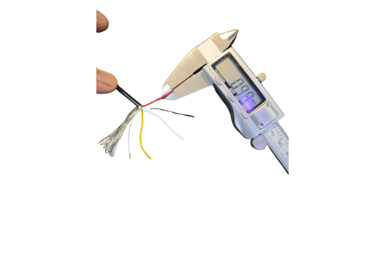 Dây cáp tín hiệu 2547 4 lõi 26awg - 1 lớp lưới chống nhiễu